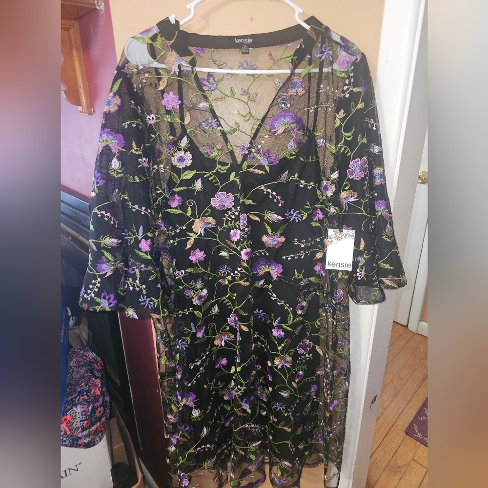 kensi Women's Floral Embroidered Mesh Dress, NWT, Size 16
